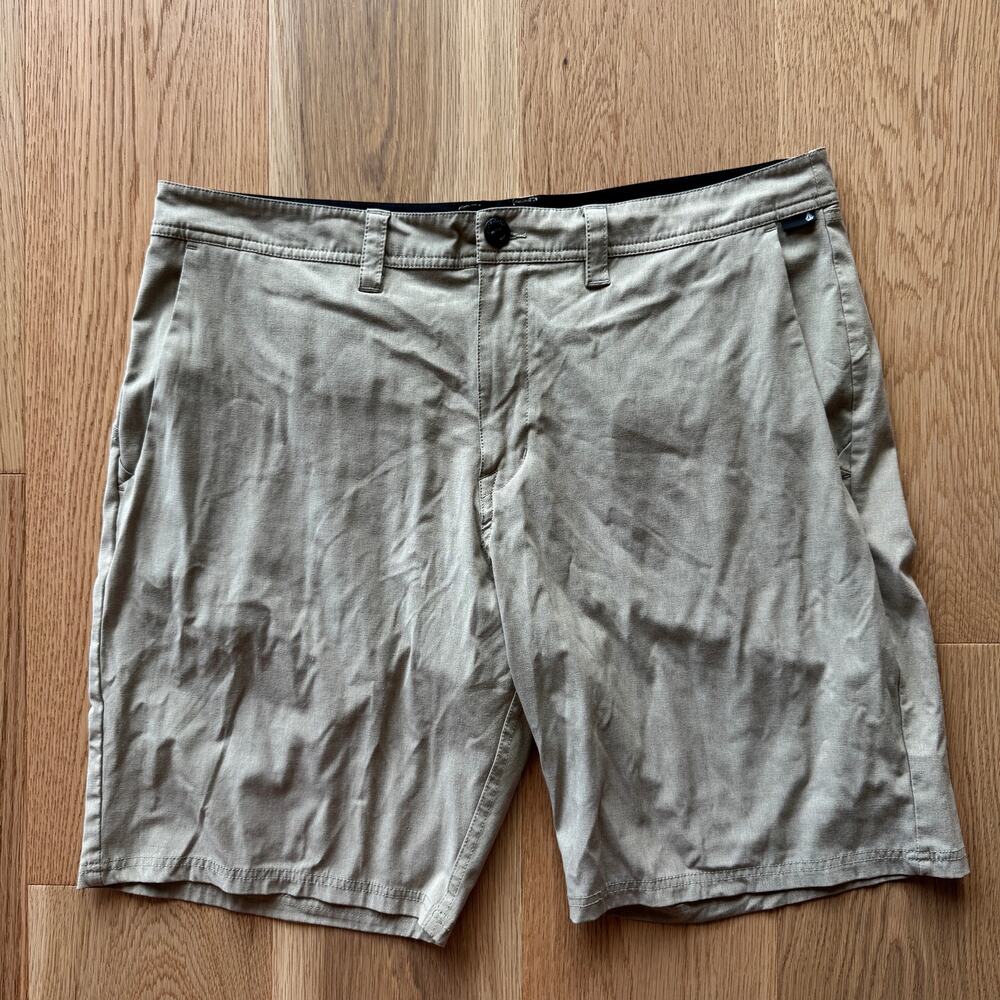 Mens Volcom Shorts size 38
